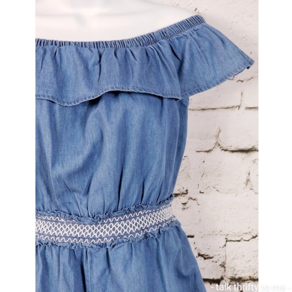 DEREK HEART | Chambray Shorts Romper - Picture 2 of 4